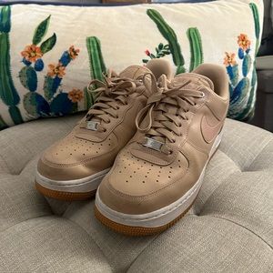 Nike Air Force 1 ‘07 PRM Tan, Size US 9